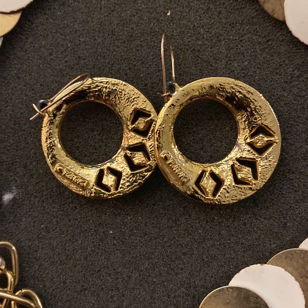 R.N.K earrings - Picture 3 of 5